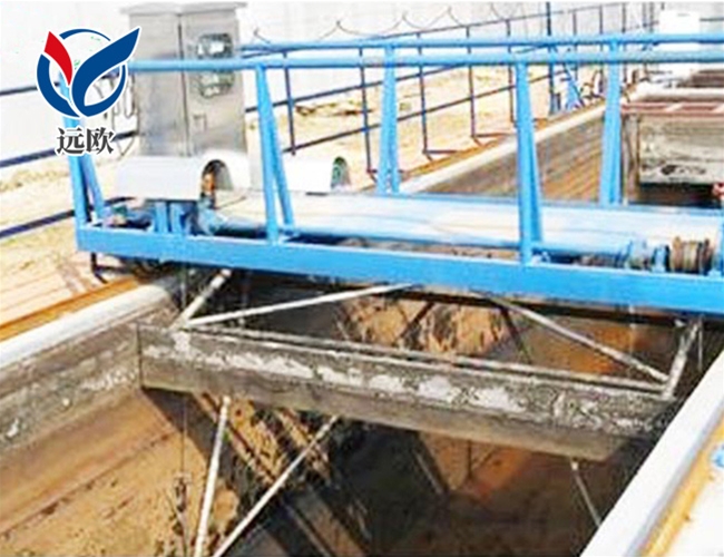 行車(chē)式刮吸泥機(jī)